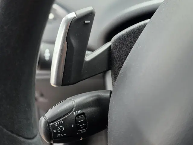 Peugeot 208 1.2 PureTech Active 2017 Benzine 18