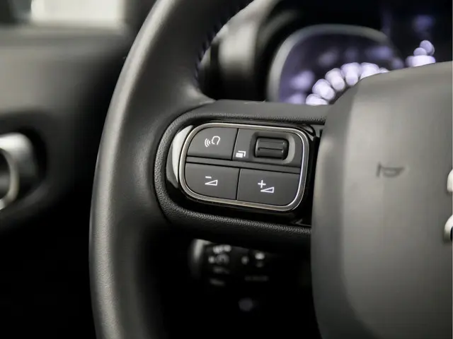 Citroën C3 Aircross 1.2 PureTech Max 2023 Benzine 19