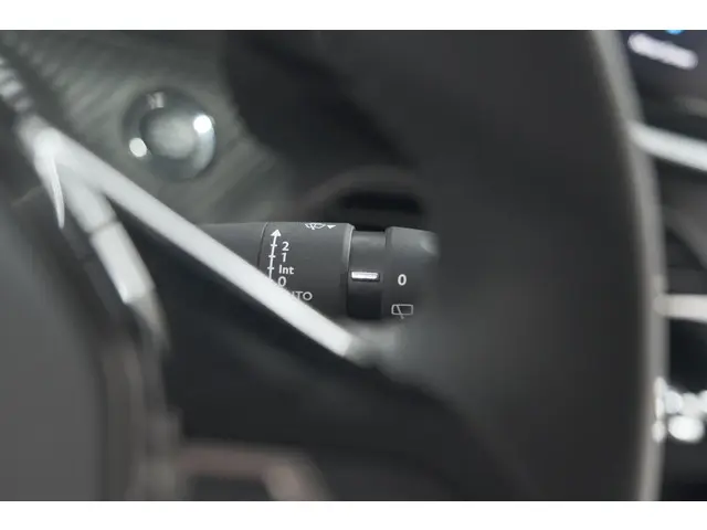 Peugeot 208 PureTech 100 Allure 2024 Benzine 36