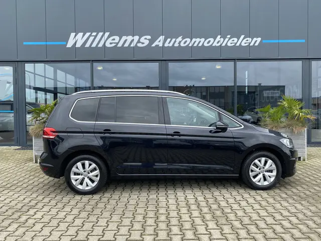 Volkswagen Touran 1.2 TSI Highline 7p 2018 Benzine 5