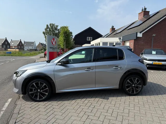Peugeot 208 1.2 PureTech GT/ RIJKLAARPRIJS! 2023 Benzine 6
