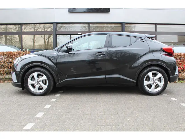 Toyota C-HR 1.8 Hybrid Active 2018 Hybride Benzine 5