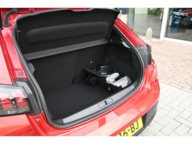 Peugeot 208 1.2 PureTech Active 2020 Benzine 8