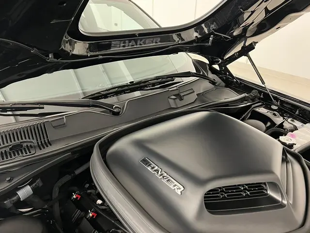 Dodge Challenger V8 Hemi R/T Shaker 2024 Benzine 8