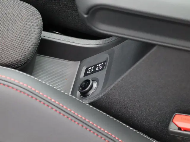 MINI 3-Deurs Cooper S 2024 Benzine 15