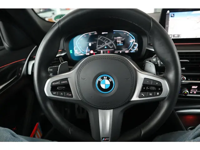 BMW 5 Serie Touring 530e xDrive 2024 Hybride Benzine 18