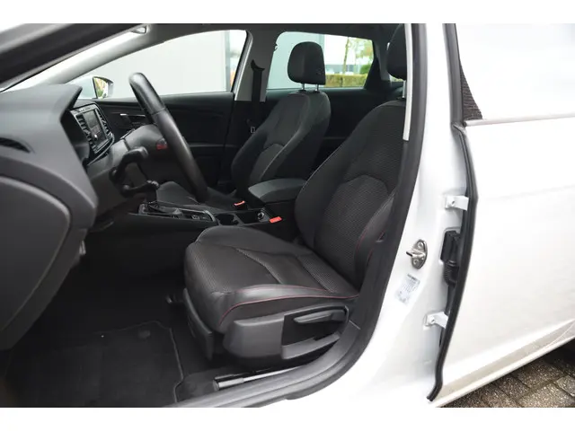 SEAT Leon ST 2.0 TSI FR Business Intense 2019 Benzine 9