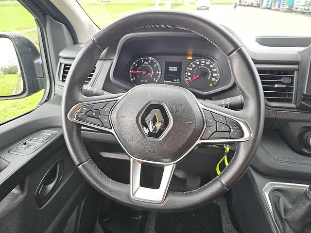 Renault Trafic 1.6 DCI 2022 Diesel 10