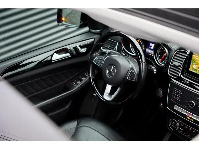 Mercedes-Benz GLE Coupé 400 4MATIC 2017 Benzine 37