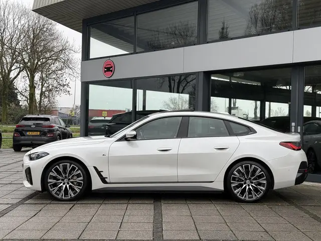 BMW i4 eDrive40 Aut. M-Sport 84kwh 2022 Elektrisch 3