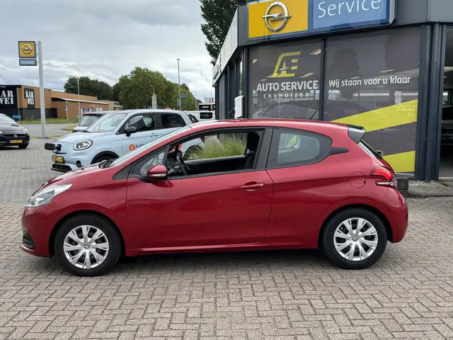 Peugeot 208 1.2 PureTech Active 2017 Benzine 4