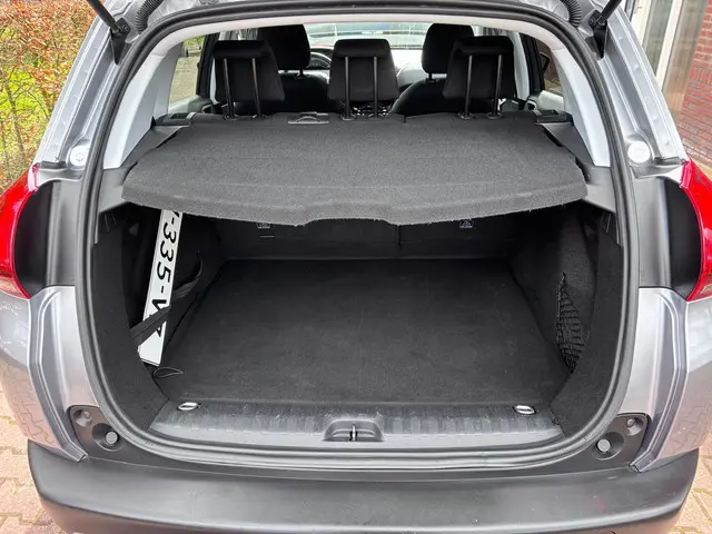 Peugeot 2008 1.2 PureTech Allure 2018 Benzine 17