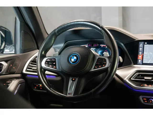 BMW X5 xDrive45e High Executive 2022 Hybride Benzine 32