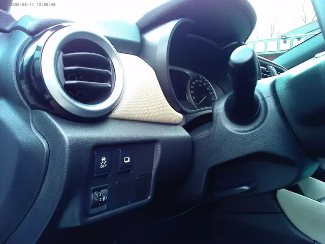 Nissan Micra 1.0L Visia ( 2017 Navi ) 2017 Benzine 20