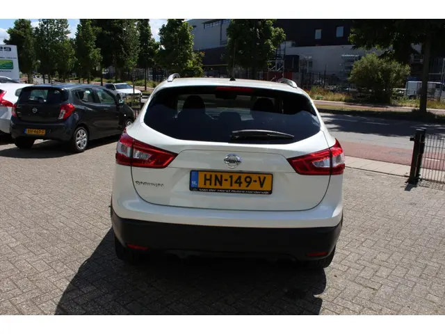 Nissan QASHQAI 1.2 Connect Edition 2015 Benzine 7