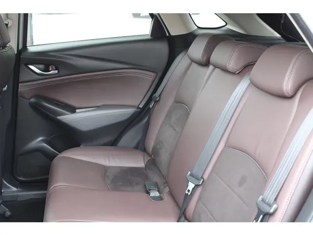 Mazda CX-3 2.0 SkyActiv-G 120 GT-Luxury 2017 Benzine 26