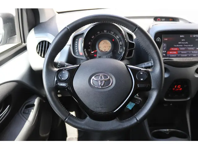 Toyota Aygo 1.0 VVT-i x-joy 2019 Benzine 23