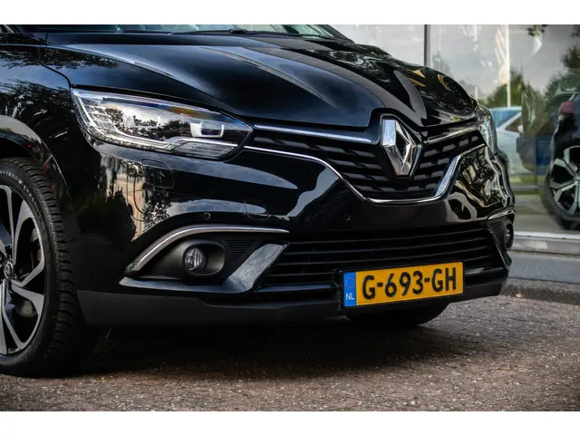 Renault Scénic TCe 130 Bose 2017 Benzine 27