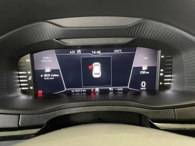 Škoda Karoq 1.0 TSI Style 2020 Benzine 35