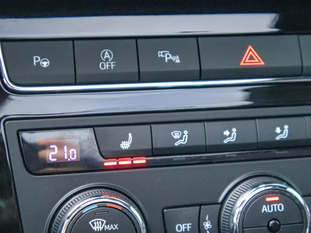 SEAT Ateca 1.4 EcoTSI FR Business Intense 2018 Benzine 26