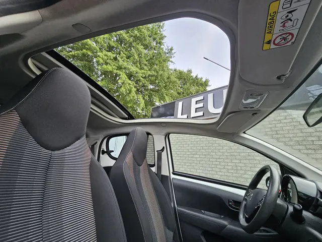 Peugeot 108 1.0 VTi Active Top/Airco 2014 Benzine 22