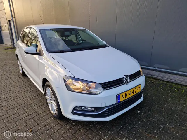 Volkswagen Polo 2