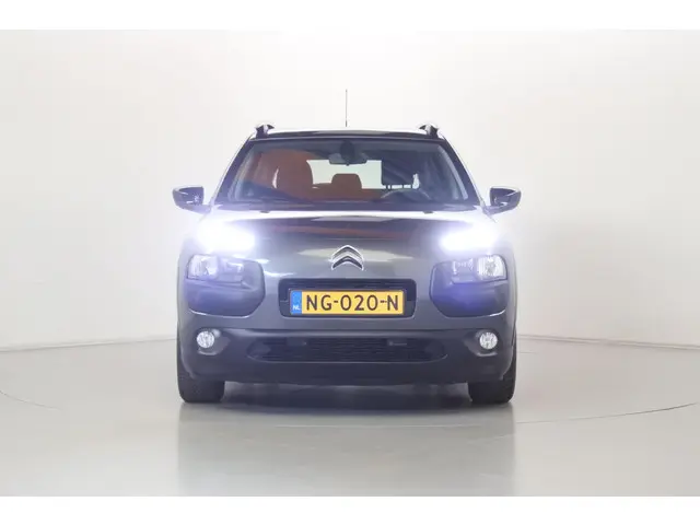 Citroën C4 Cactus 1.2 PureTech Feel 2015 Benzine 28