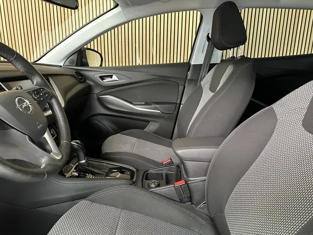 Opel Grandland X 1.2 Turbo Business + 2019 Benzine 3