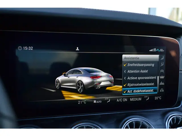 Mercedes-Benz CLS 450 4M Ed.1 AMG 2019 Benzine 23
