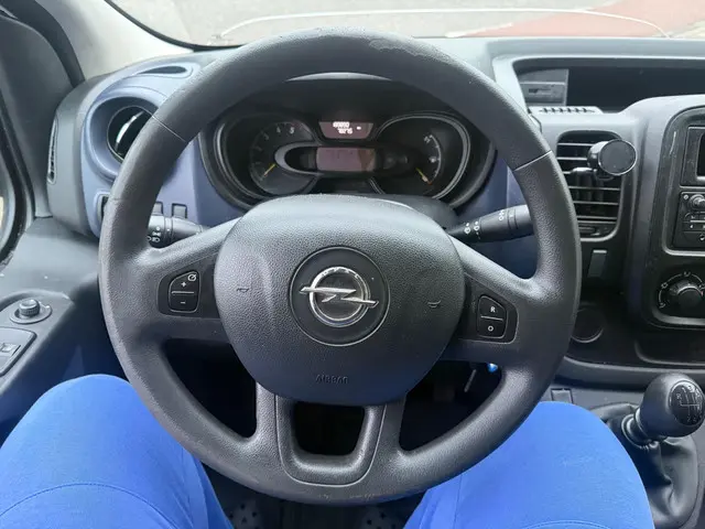 Opel Vivaro 1.6 CDTI L2H1 Edition 2015 Diesel 18