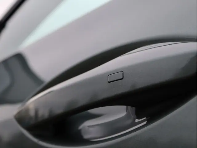 DFSK E5 PHEV 1.5 L2 2025 Hybride Benzine 15