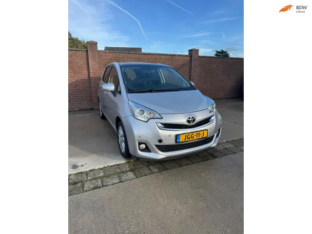 Toyota Verso-S 1.3 VVT-i Dynamic 2015 Benzine
