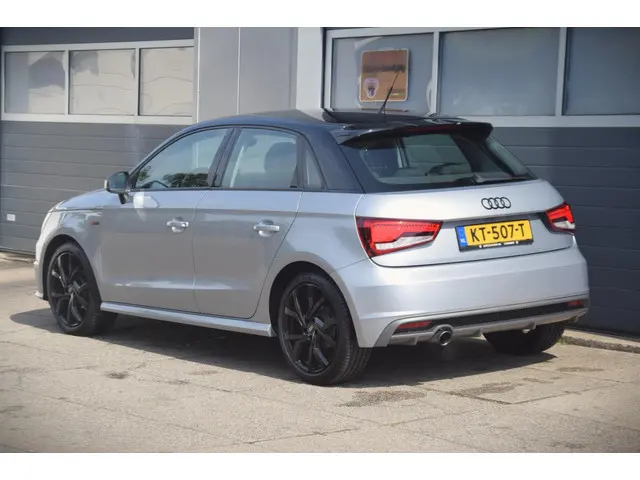 Audi A1 Sportback 1.0 TFSI Adrenalin S line 2017 Benzine 20