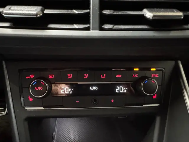 Volkswagen Polo 2.0 TSI GTI 2020 Benzine 21