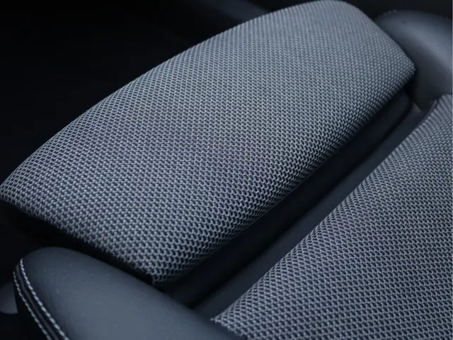 Mercedes-Benz C-Klasse 180 Avantgarde 2020 Benzine 56