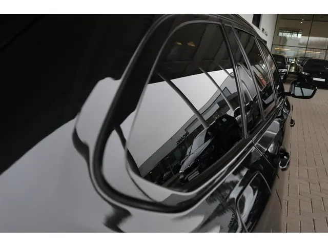 BMW 5 Serie Touring 530e xDrive 2024 Hybride Benzine 8