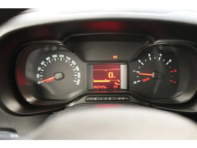 Citroën Berlingo Van BlueHDi 75 2021 Diesel 20