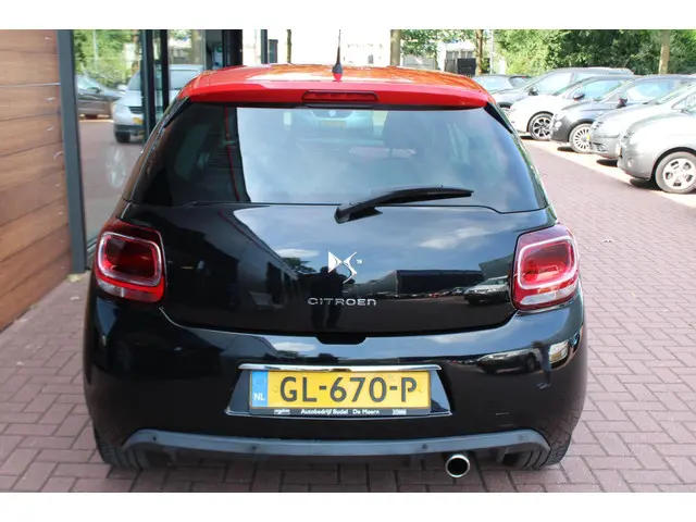 DS DS 3 1.2 PureTech So Red 2015 Benzine 11
