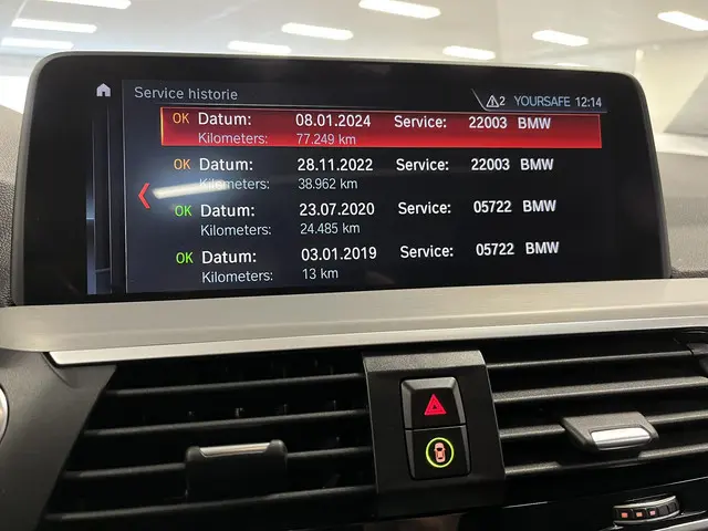 BMW X3 xDrive20i High Executive 2019 Benzine 21