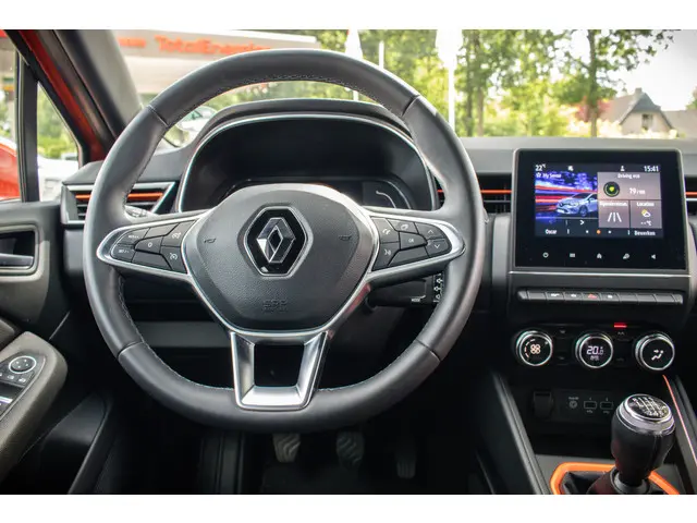 Renault Clio TCe 90 Intens 2021 Benzine 36