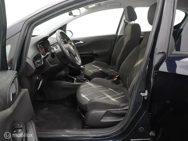 Opel Corsa 1.4 Online Edition 2018 Benzine 11
