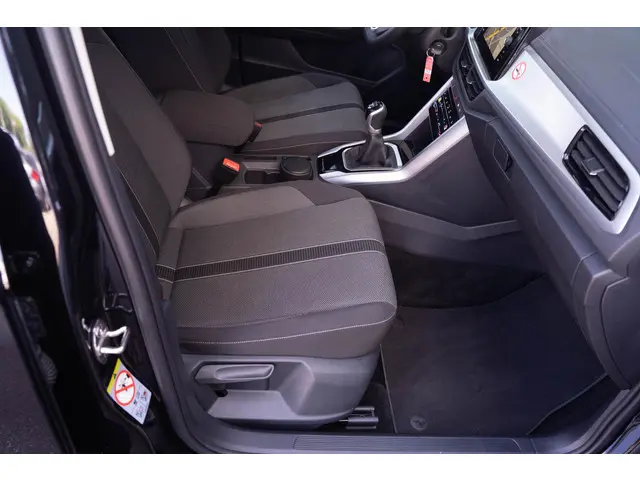 Volkswagen T-Roc 1.0 TSI Life 2023 Benzine 29