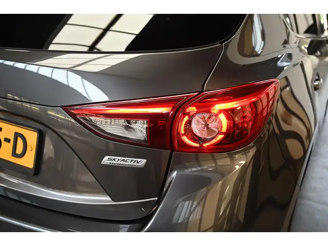 Mazda 3 SkyActiv-G 120 6MT SkyLease+ 2018 Benzine 6
