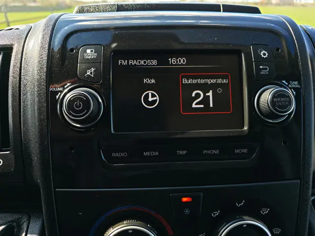 Opel Movano 2.2D 140 L2H2 3.5T 2022 Diesel 29