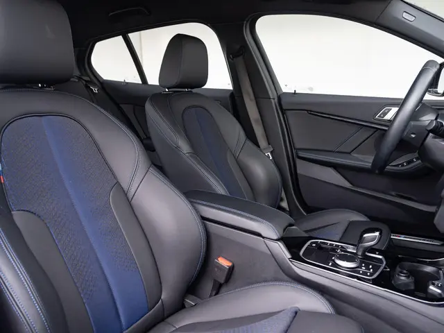 BMW 1 Serie 5-deurs 118i 2023 Benzine 10