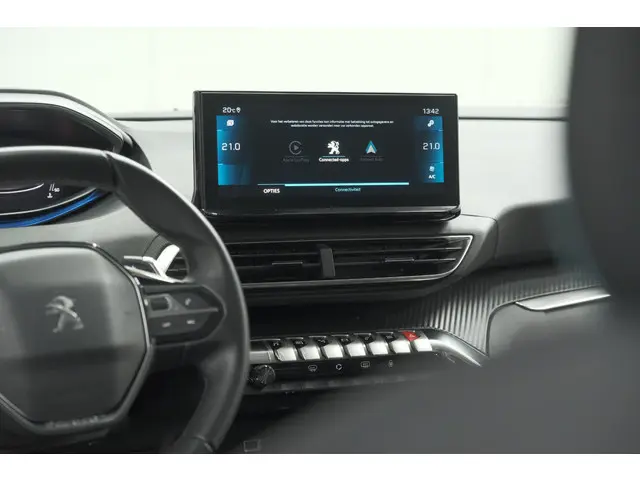 Peugeot 3008 PureTech 130 EAT8 Allure 2022 Benzine 55