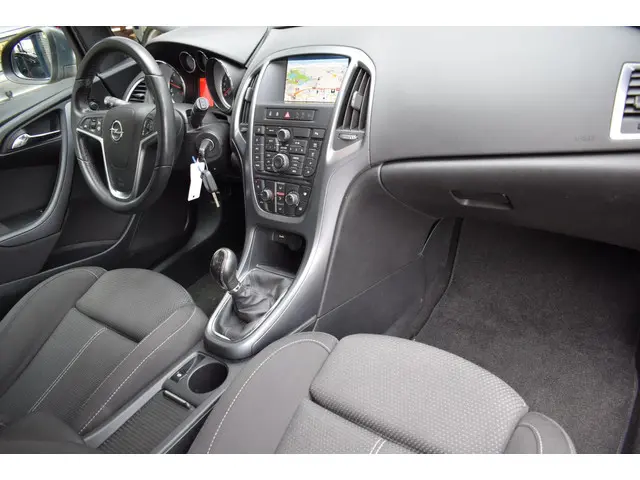 Opel Astra Sports Tourer 1.4 Turbo Blitz 2015 Benzine 9