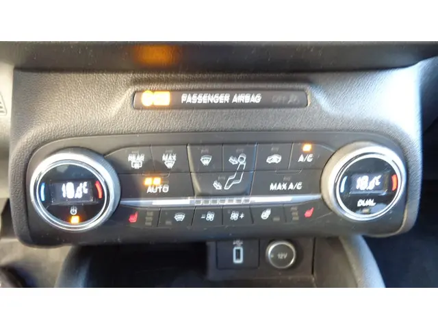 Ford Focus 1.0 EcoBoost ST Line Business 2019 Benzine 12