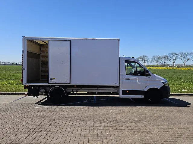 Volkswagen Crafter 35 2.0 2023 Diesel 12