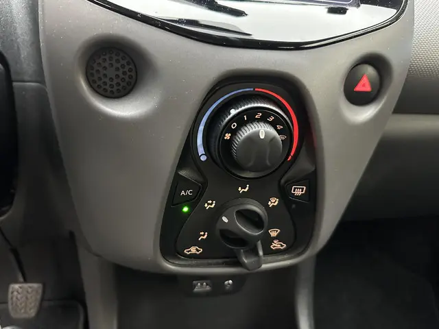 Peugeot 108 1.0 e-VTi Active 2019 Benzine 23